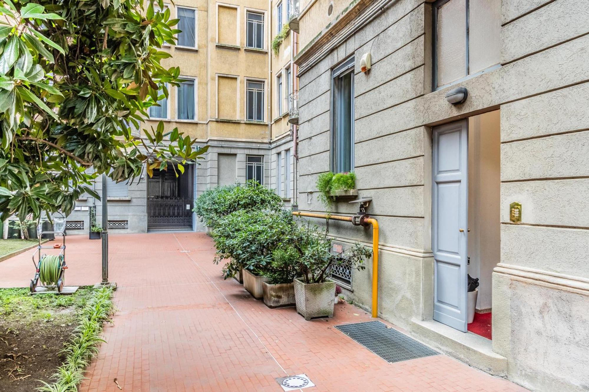 Goldoni House - Duomo 2 K M - Porta Venezia - Linate Διαμέρισμα Μιλάνο Εξωτερικό φωτογραφία